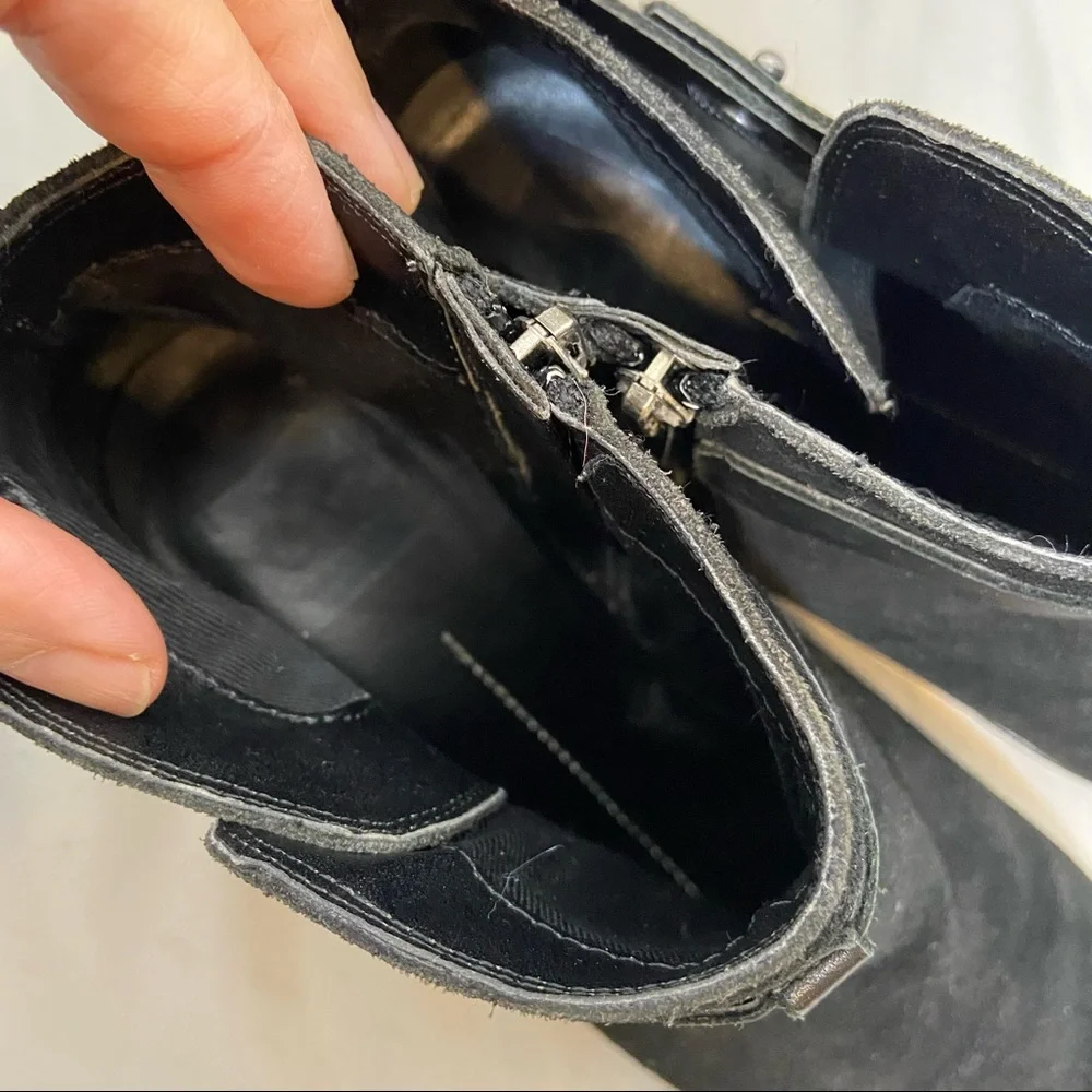 DV Dolce Vita Suede Booties 9.5
